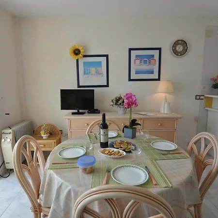 Rnet - Helios Costa Brava Santa Margarita Apartment